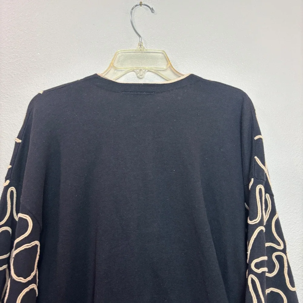 Vintage 90s Cardigan Womens‎ Medium Black Floral Embroidered Cotton V-Neck Retro